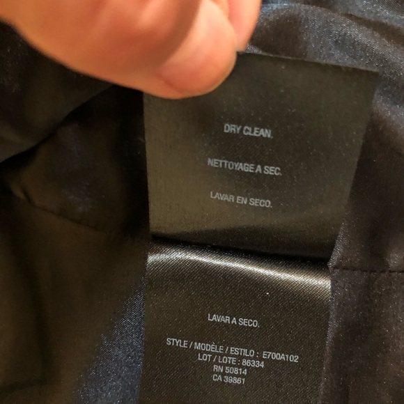 Elie Tahari Women’s Black Pin Stripe Blazer Size 4 - Picture 7 of 14